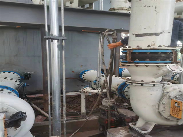 仲巴设备基础沉降下沉注浆加固增加荷载